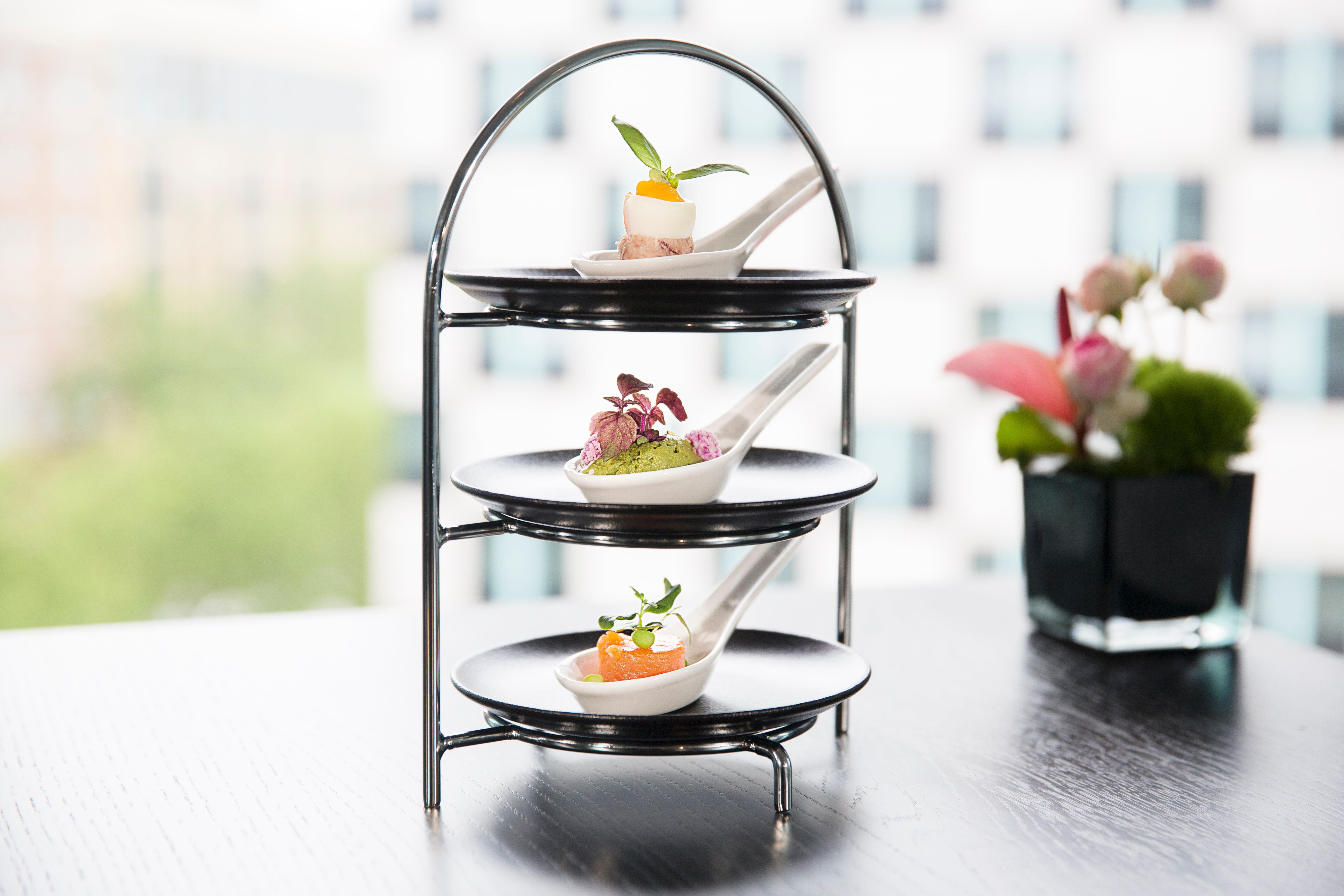 فندق إنتركونتيننتال برلين المظهر الخارجي الصورة A three-tiered serving stand